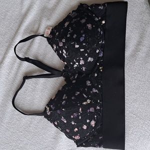 NWT xs Victoria's secret lined bralette